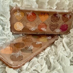 AMuse Heart Glitter Eyeshadow palette